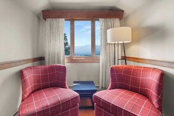 Loft, 2 Queen Beds (Hallstat)