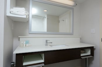 Room, 1 King Bed, Non Smoking, Refrigerator & Microwave