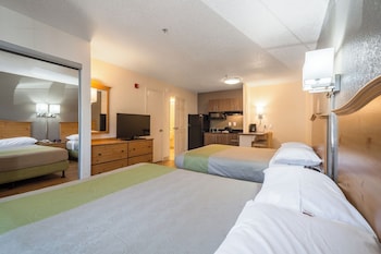 Standard Room, 2 Queen Beds, Smoking