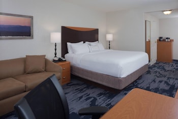 Room, 1 King Bed with Sofa bed (Mobility/Hearing Accessible, Tub)