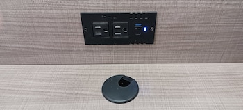 Deluxe Room, 2 Queen Beds, Non Smoking