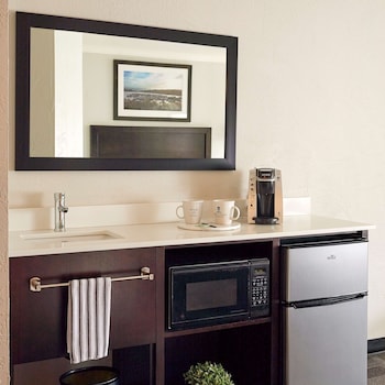 Standard Room, Multiple Beds, Non Smoking, Balcony