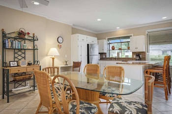 3-Bedroom 3-Bath Private Home
