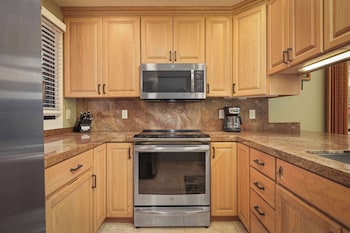 2-Bedroom 2-Bath Private Home
