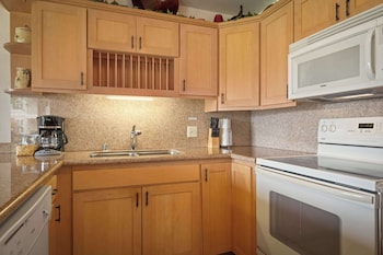 1-Bedroom 1-Bath Ocean View Suite