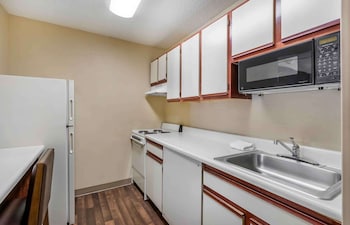 Studio, 1 Queen Bed, Non Smoking