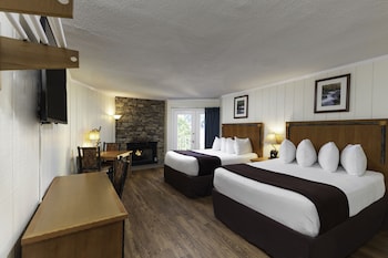Signature Room - 2 Queen Beds River View