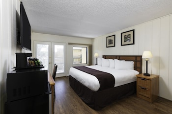 Signature Room - 1 King Bed