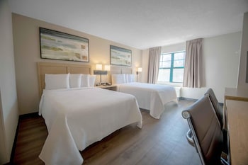 Premium Studio, 2 Queen Beds, Non Smoking