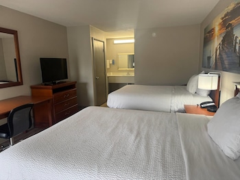 Suite, 1 King Bed, Non Smoking