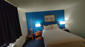 Room, 1 Queen Bed, Non Smoking (Pet-friendly)