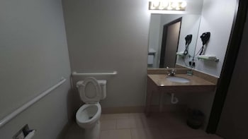 Standard Studio, 1 Queen Bed