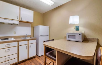Studio, 1 Queen Bed, Non Smoking
