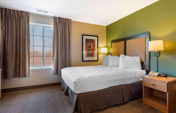Suite, 1 King Bed with Sofa bed, Non Smoking, Kitchen