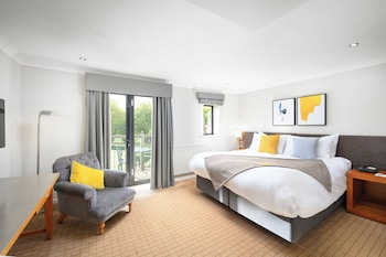 Standard Room, 1 King Bed