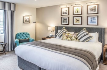 Premium Room, 1 King Bed (Bath Shower Combination)