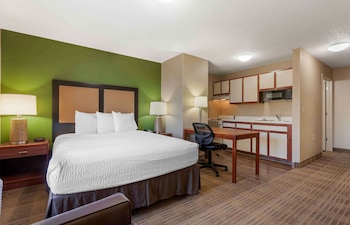 Studio, 1 Queen Bed, Non Smoking