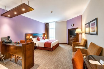Standard Room, 1 King Bed (Classic Studio King)