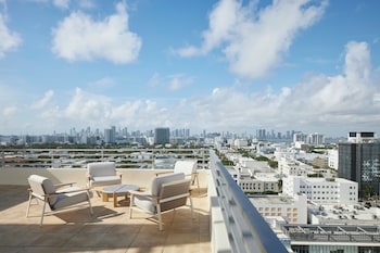Suite, Bay View