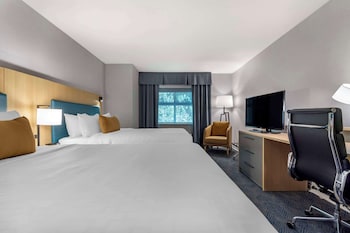 Standard Room, 2 Queen Beds, Non Smoking