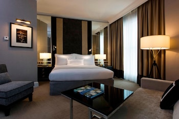Deluxe Room, 1 King Bed