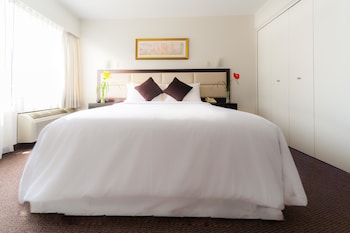 Double Room, 1 Queen Bed