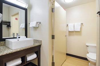 Deluxe Room, 2 Double Beds (Smoke Free)