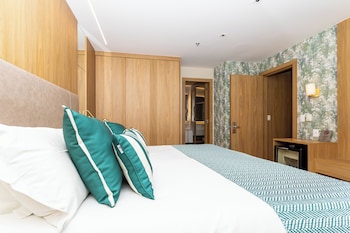 Deluxe Room, 1 Double or 2 Twin Beds