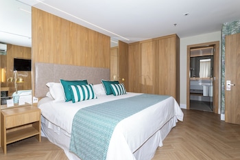 Deluxe Room, 1 Double or 2 Twin Beds