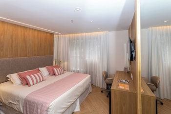 Deluxe Room, 1 Double or 2 Twin Beds