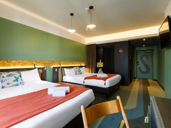 Standard Room, 2 Double Beds