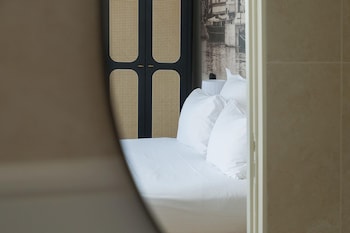 Superior triple room, harbor entrance view