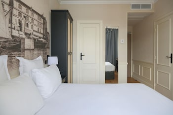 Superior Room, 1 Queen Bed, Harbor View