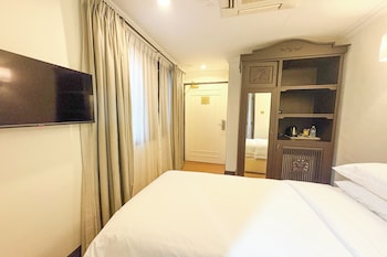 Deluxe Single Room